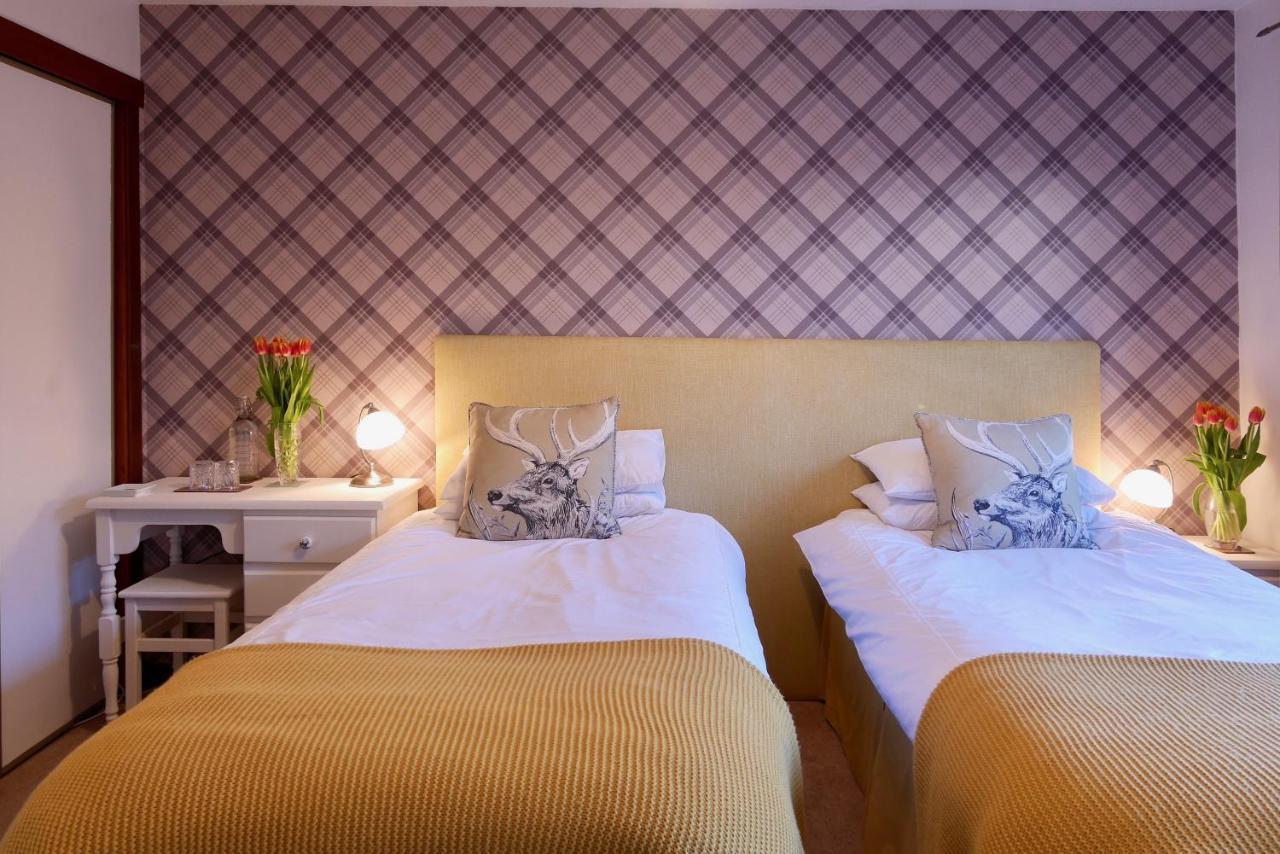 Brookford B&B Dalry エクステリア 写真